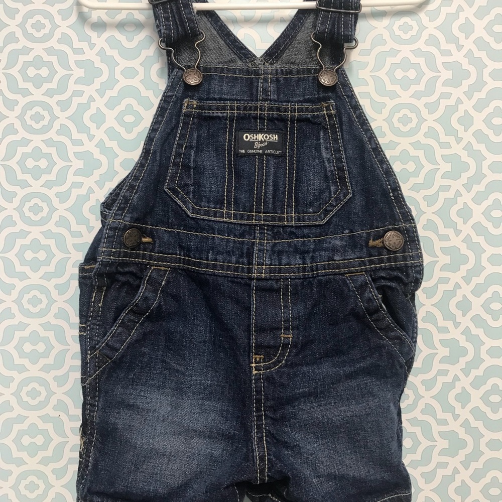 OshKosh size 12 Months overalls like new
